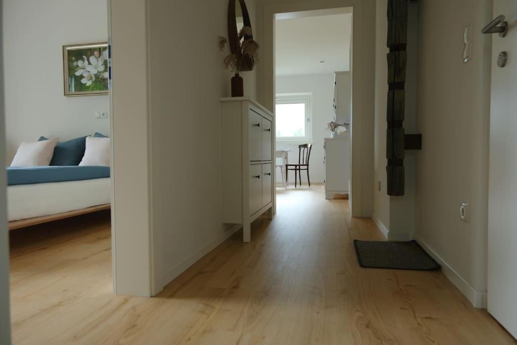 Haus Hafner Sonniges Apartment Terlano Exteriör bild